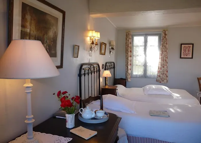 Bed & Breakfast D'hotes Les Pesques 3*