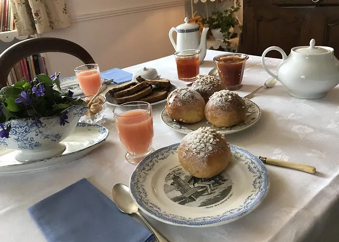 Bed & Breakfast D'hotes Les Pesques 3*